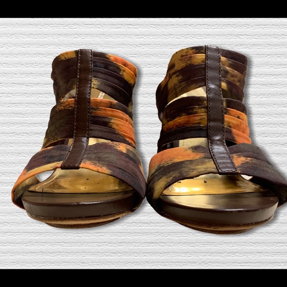 Vince Camuto Leather Heeled Sandals - 9.5 - Picture 3 of 10